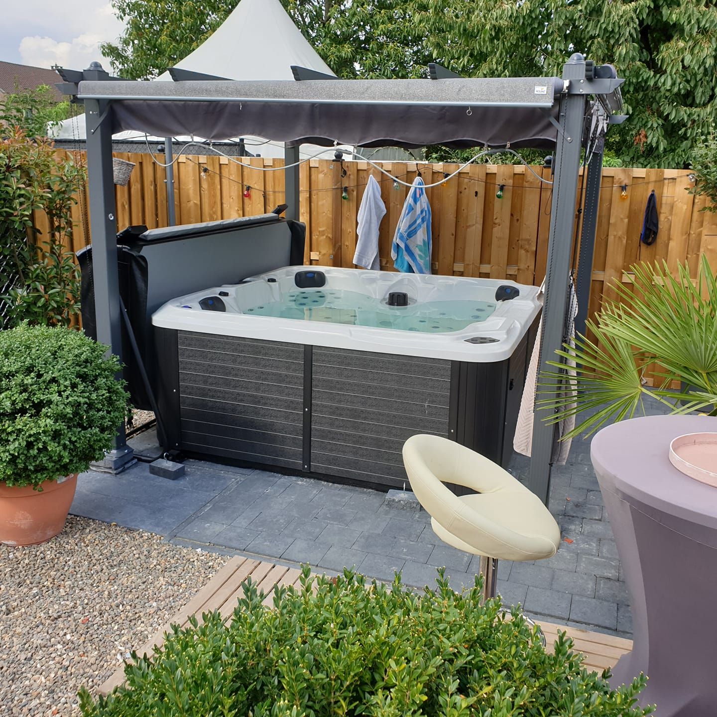 Buiten bubbelbad Tilburg - 123185678_1286561451707709_7462380533426334003_n Buiten bubbelbad Tilburg - 123185678_1286561451707709_7462380533426334003_n